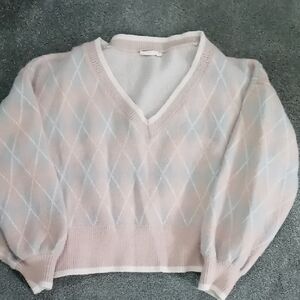 Altar'd State V-Neck Sweater Womens in Color Gray And Cream Size Small.